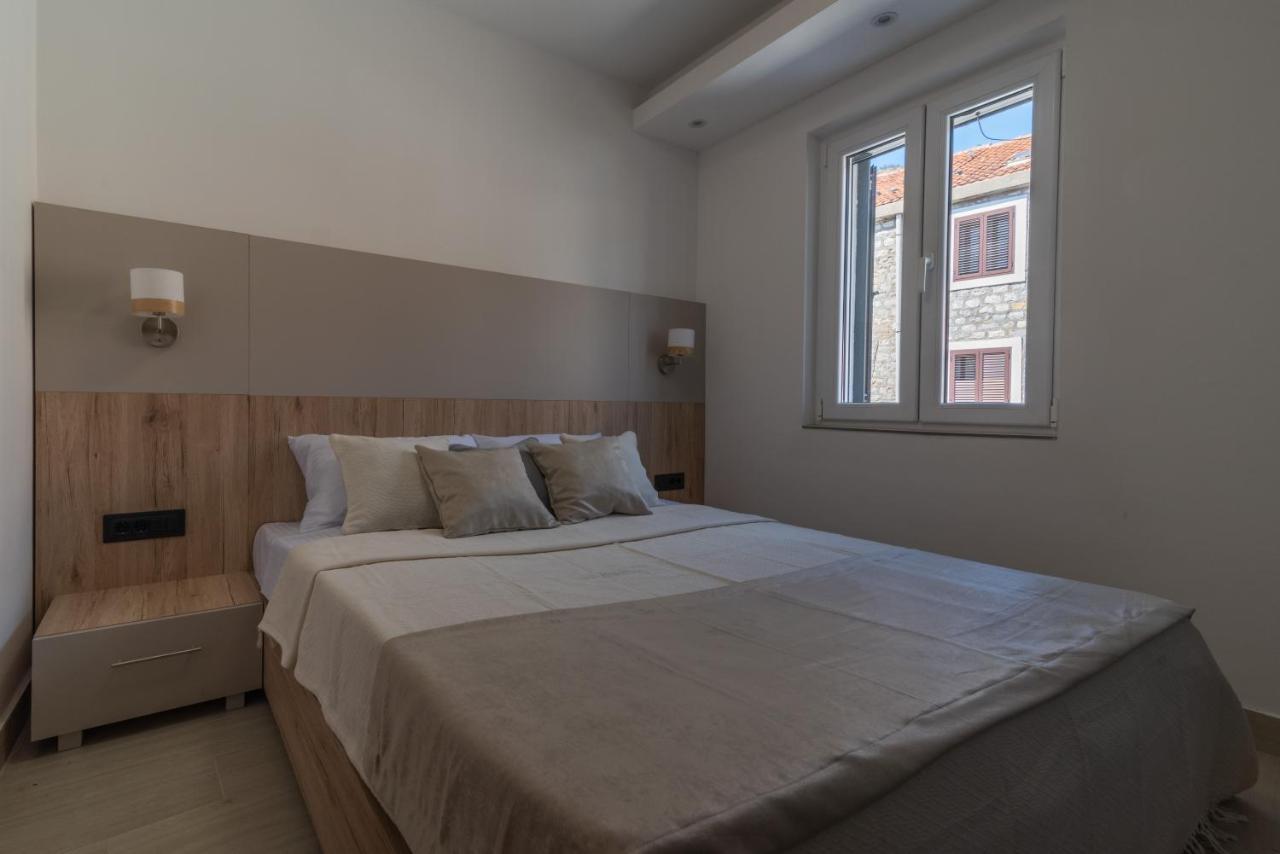Апартаменти Symphony Petrovac